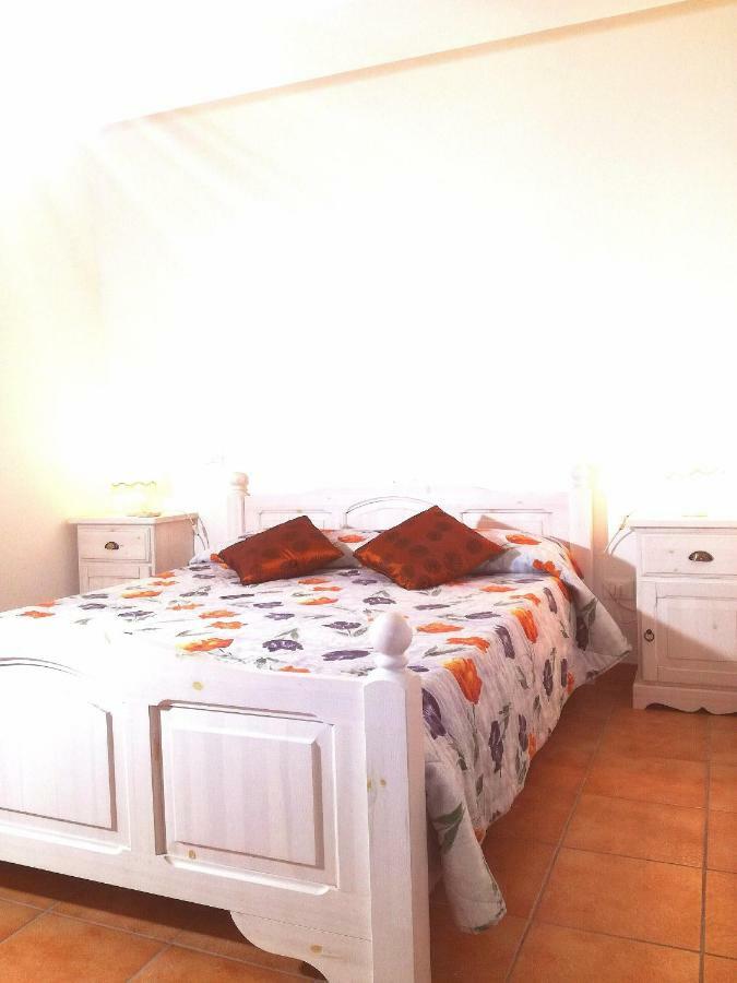 Las Dos Islas Apartment Кастелсардо Екстериор снимка